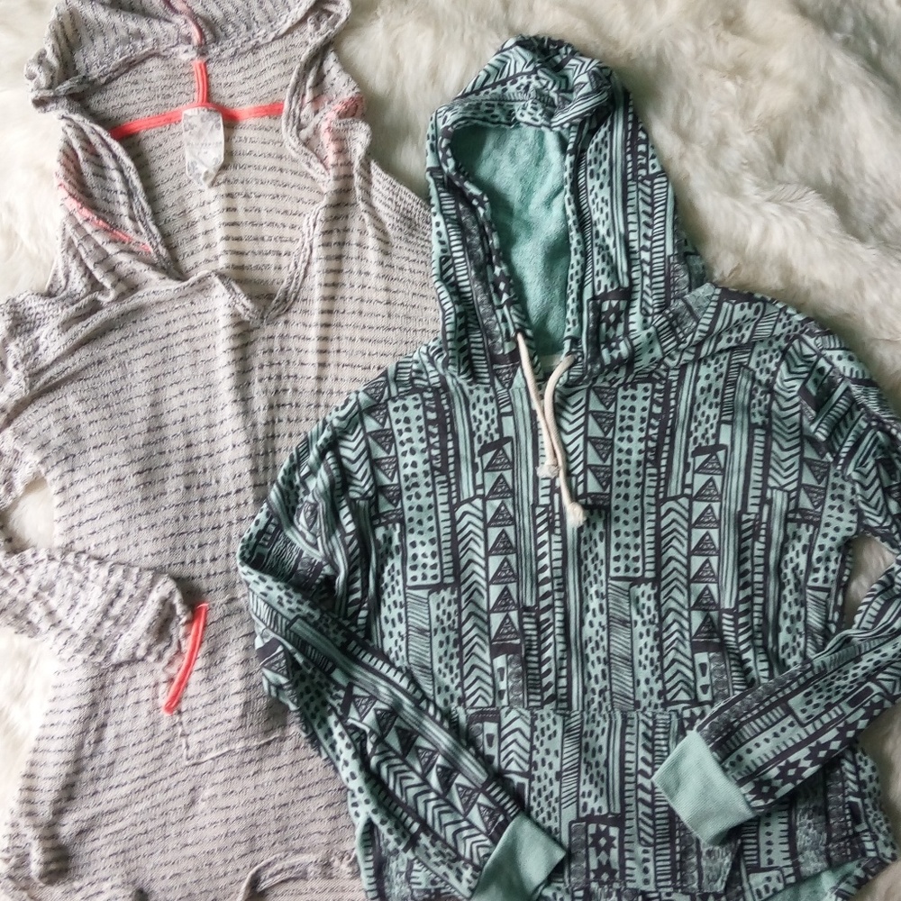 Lot of 2 Hoodie Beach Swim Cover Tops M
